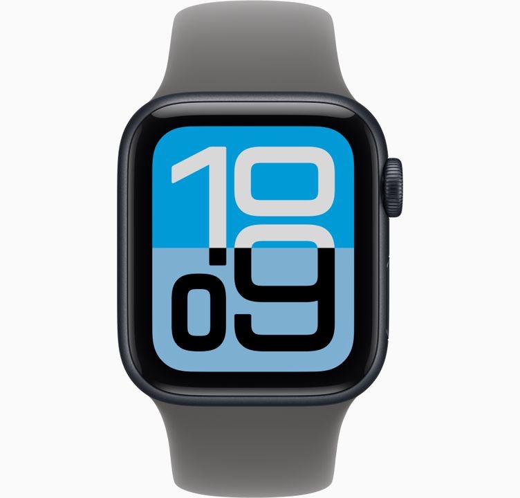 Apple Watch SE 3 GPS 40mm Midnight Aluminium Case with Midnight Sport Band - S/M - Image 2